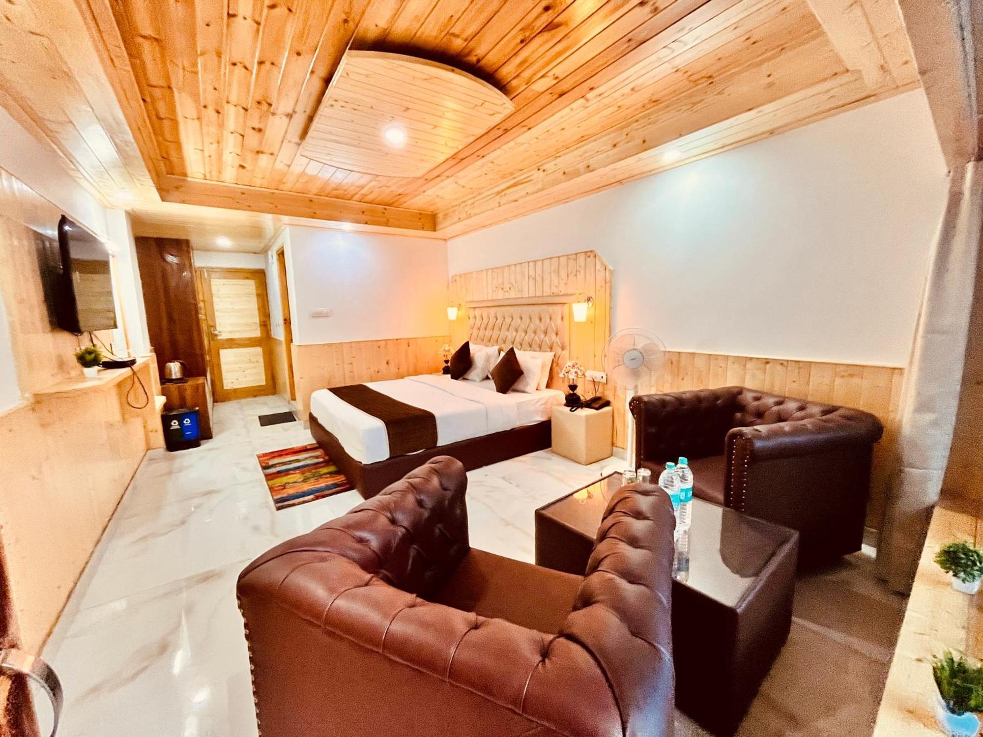 Himalayan Hill Queen Resort, Manali M98160-43400 Εξωτερικό φωτογραφία