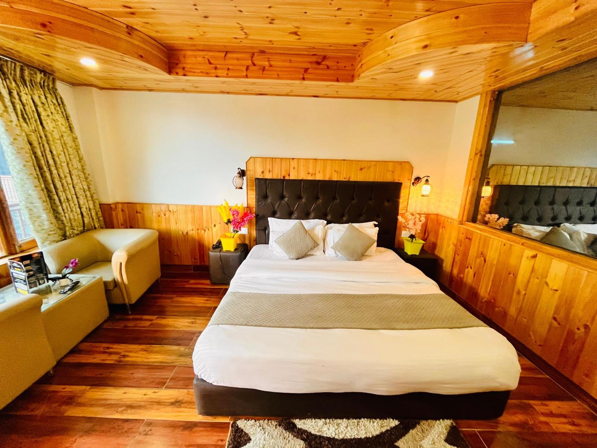 Himalayan Hill Queen Resort, Manali M98160-43400 Εξωτερικό φωτογραφία