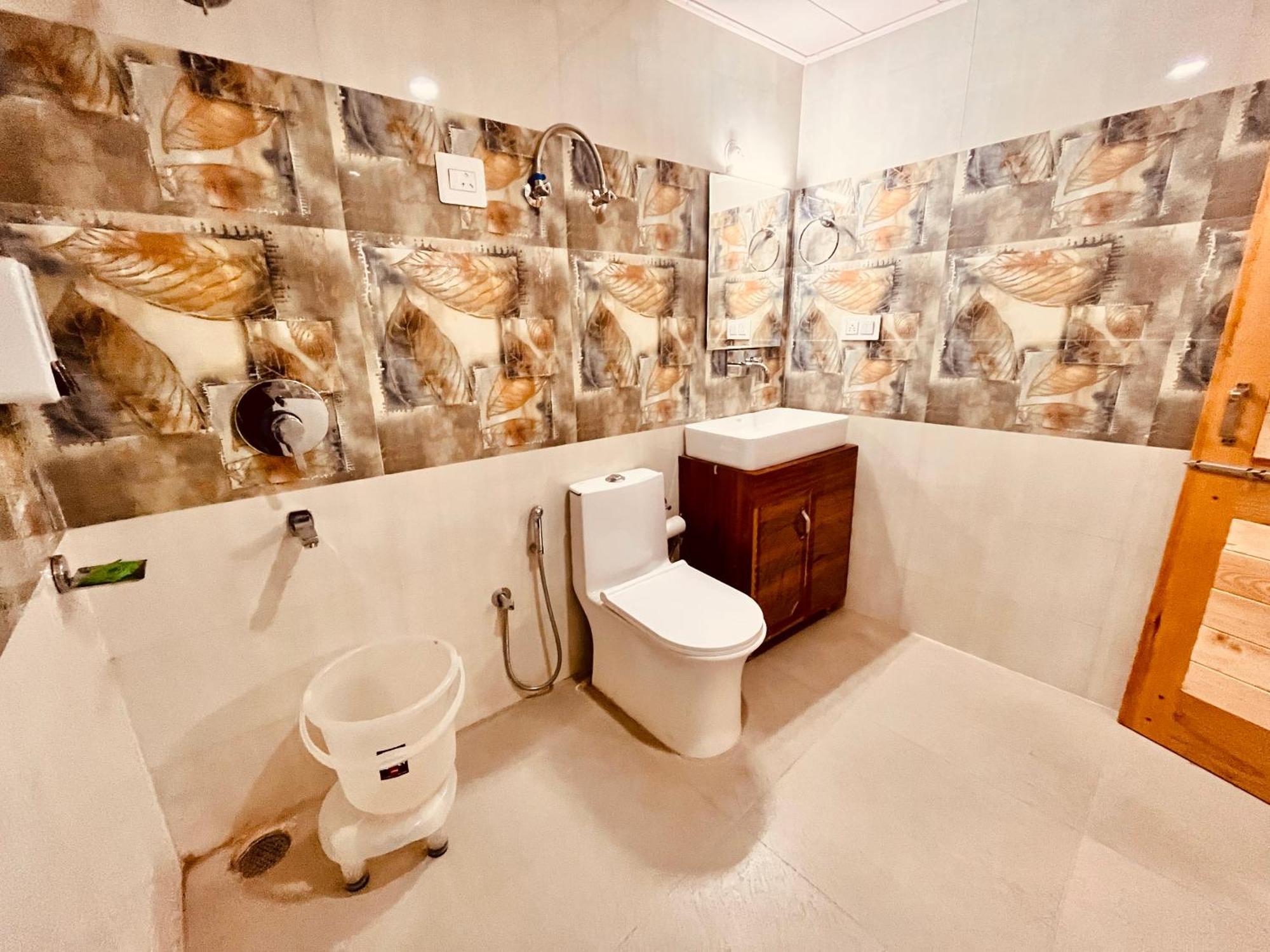 Himalayan Hill Queen Resort, Manali M98160-43400 Εξωτερικό φωτογραφία