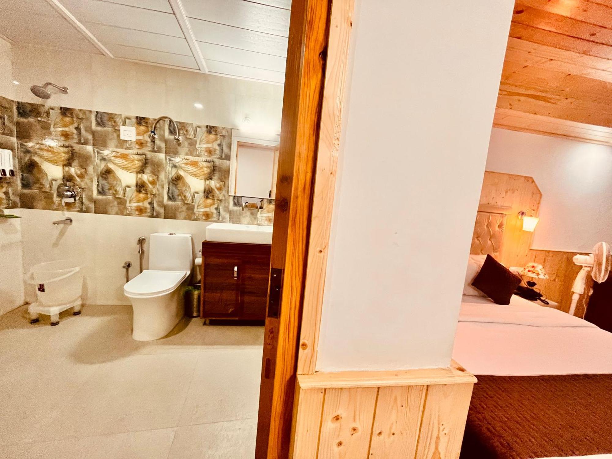 Himalayan Hill Queen Resort, Manali M98160-43400 Εξωτερικό φωτογραφία
