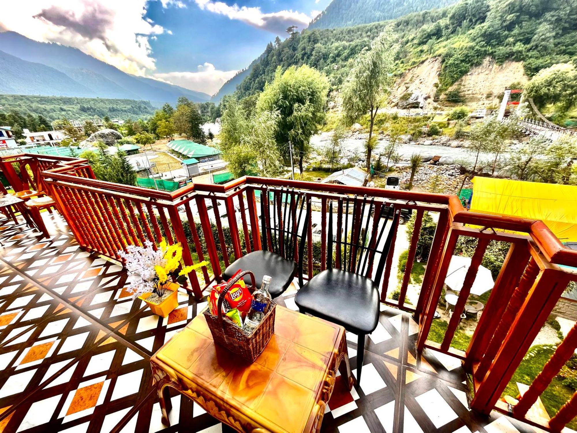 Himalayan Hill Queen Resort, Manali M98160-43400 Εξωτερικό φωτογραφία