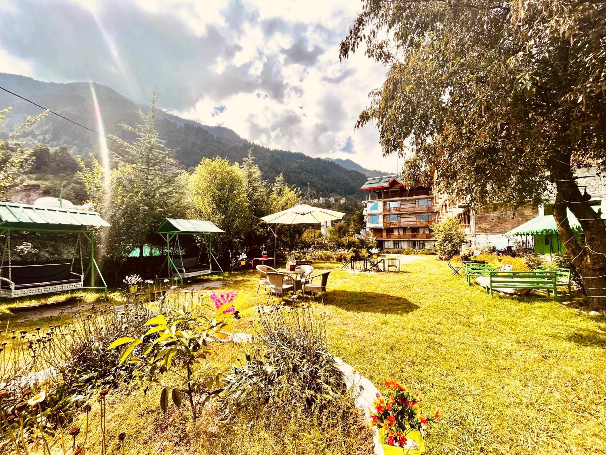 Himalayan Hill Queen Resort, Manali M98160-43400 Εξωτερικό φωτογραφία